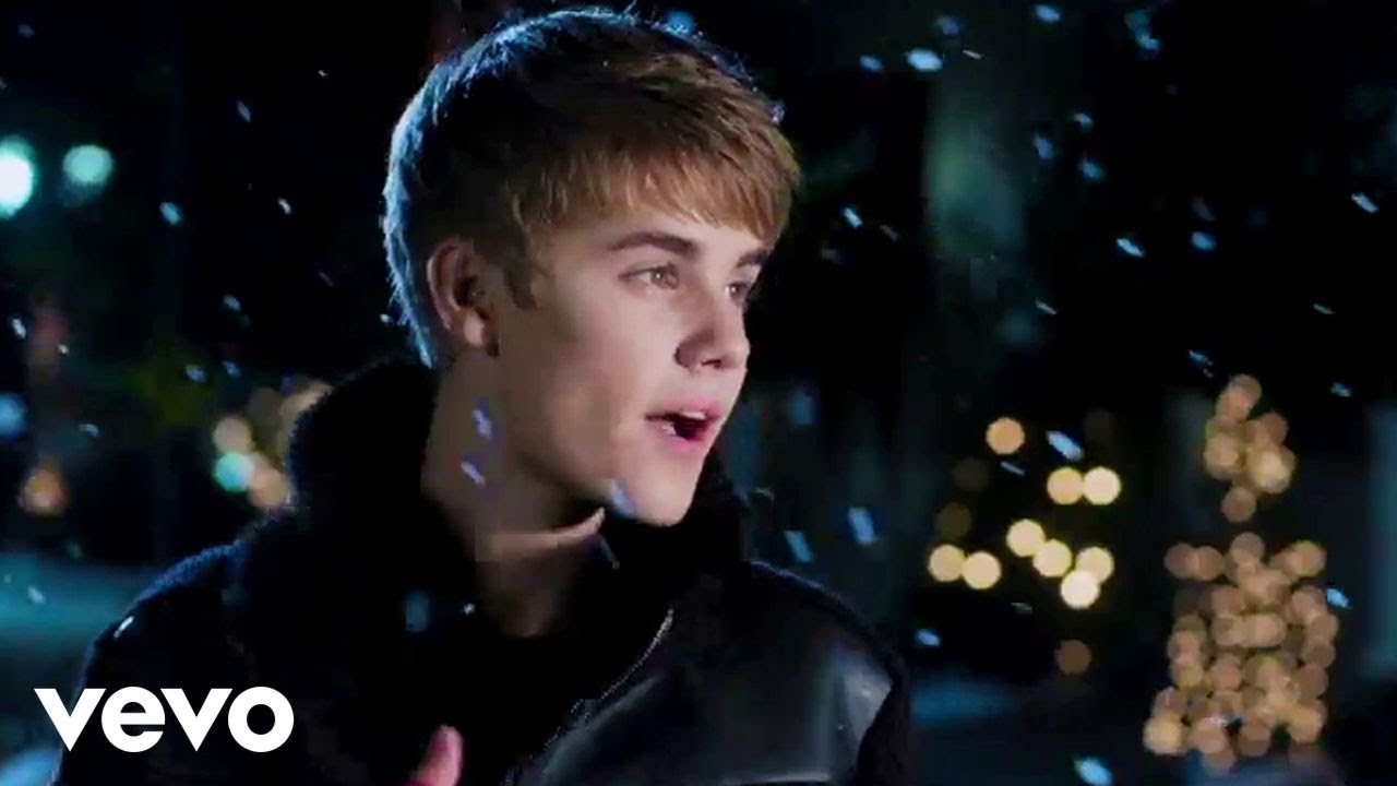 Justin Bieber - Mistletoe (Official Music Video)